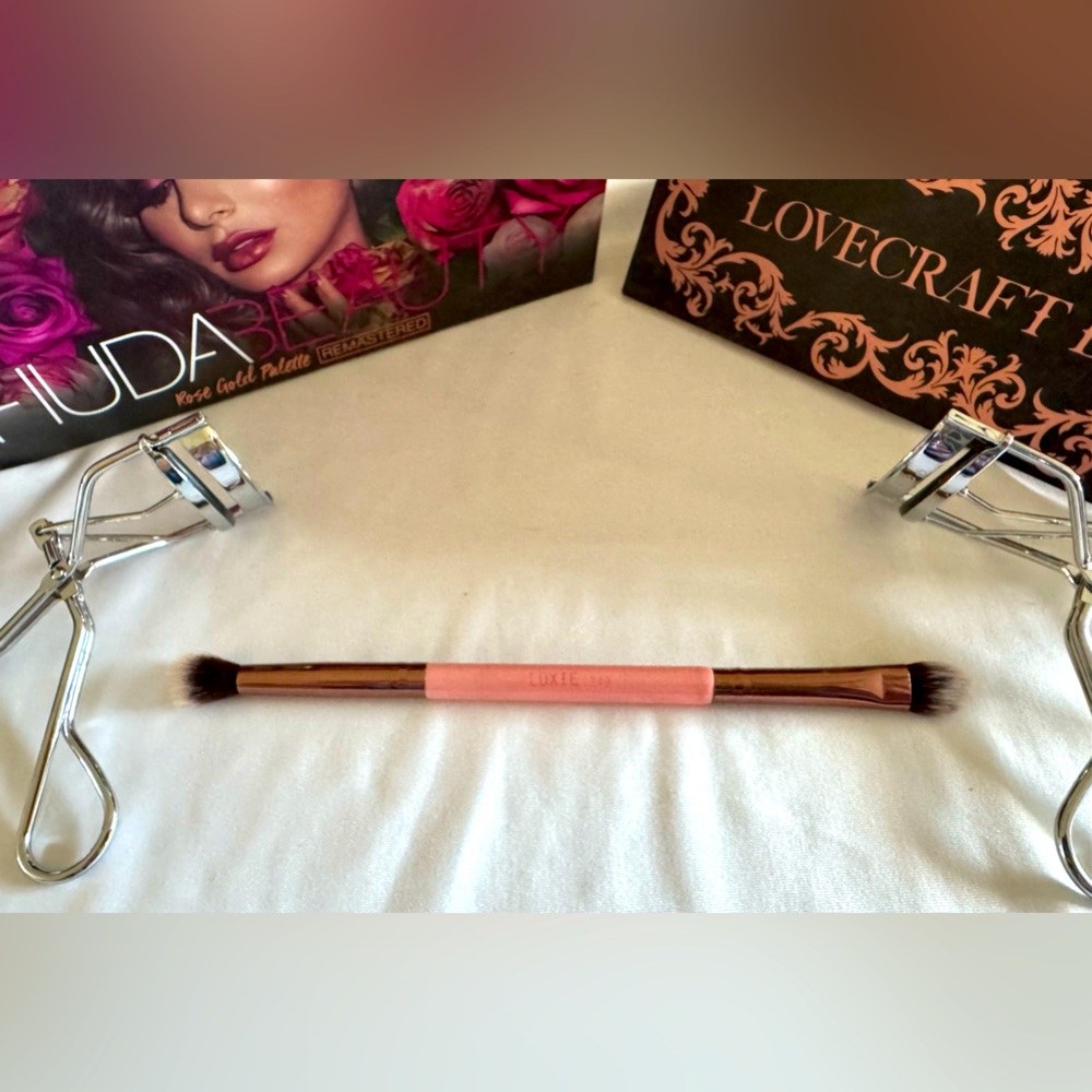 ❤️NWOT❤️PROFESSIONAL”LUXIE”MAKEUP BRUSH❤️